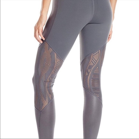 ALO YOGA- Vitality Leggings Lace Panels XS - Picture 1 of 16